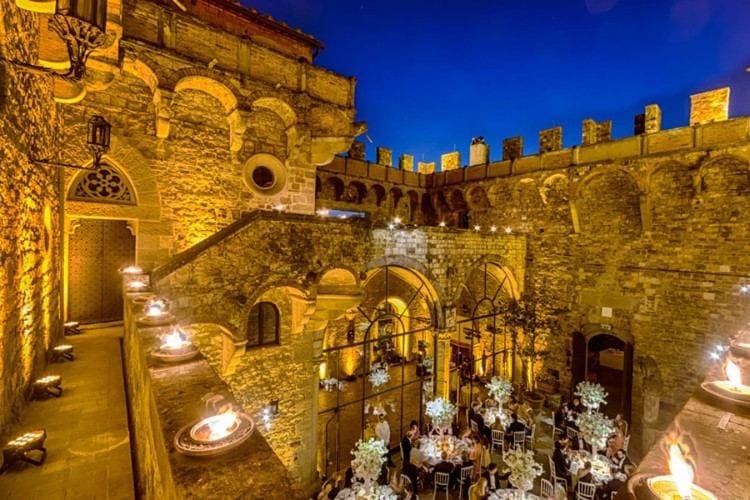 château-de-mariage-Castello-di-Vincigliata-Florence-cour-romantique